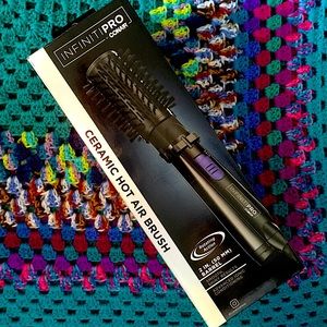Conair Infiniti Pro - Ceramic Hot Air Spin Brush